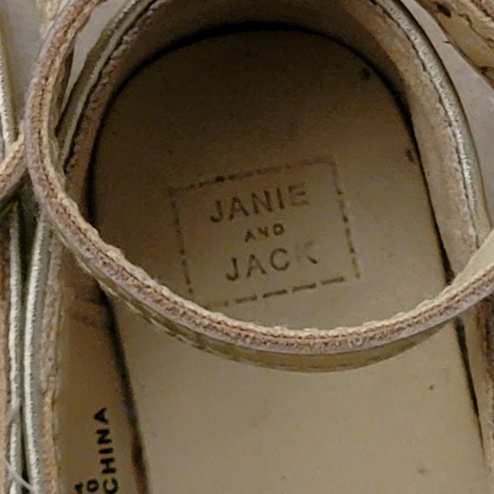 Janie & Jack | Gold Mary Jane Round toe ballerina flats Size 4 toddlers